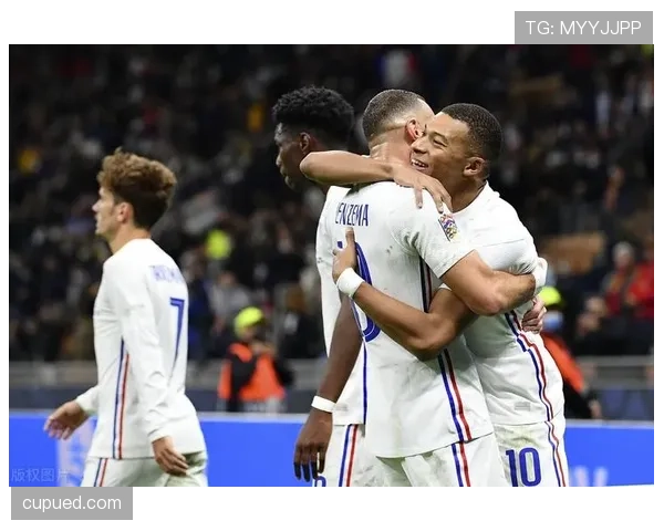 伊萨克与姆巴佩进攻效率差异及战术角色适配性解析